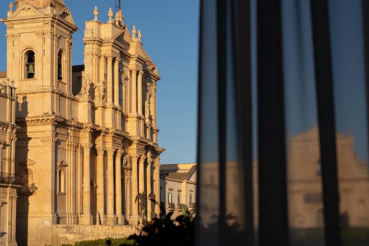 Hotel Q92 Noto Exteriér fotografie