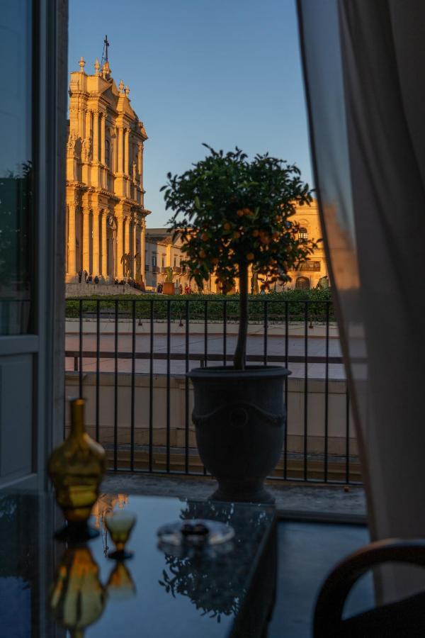 Hotel Q92 Noto Exteriér fotografie
